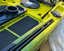 Професионален SIT-ON-TOP риболовен каяк с педална система с витло MARIUS нов модел 2024 снимка 215
